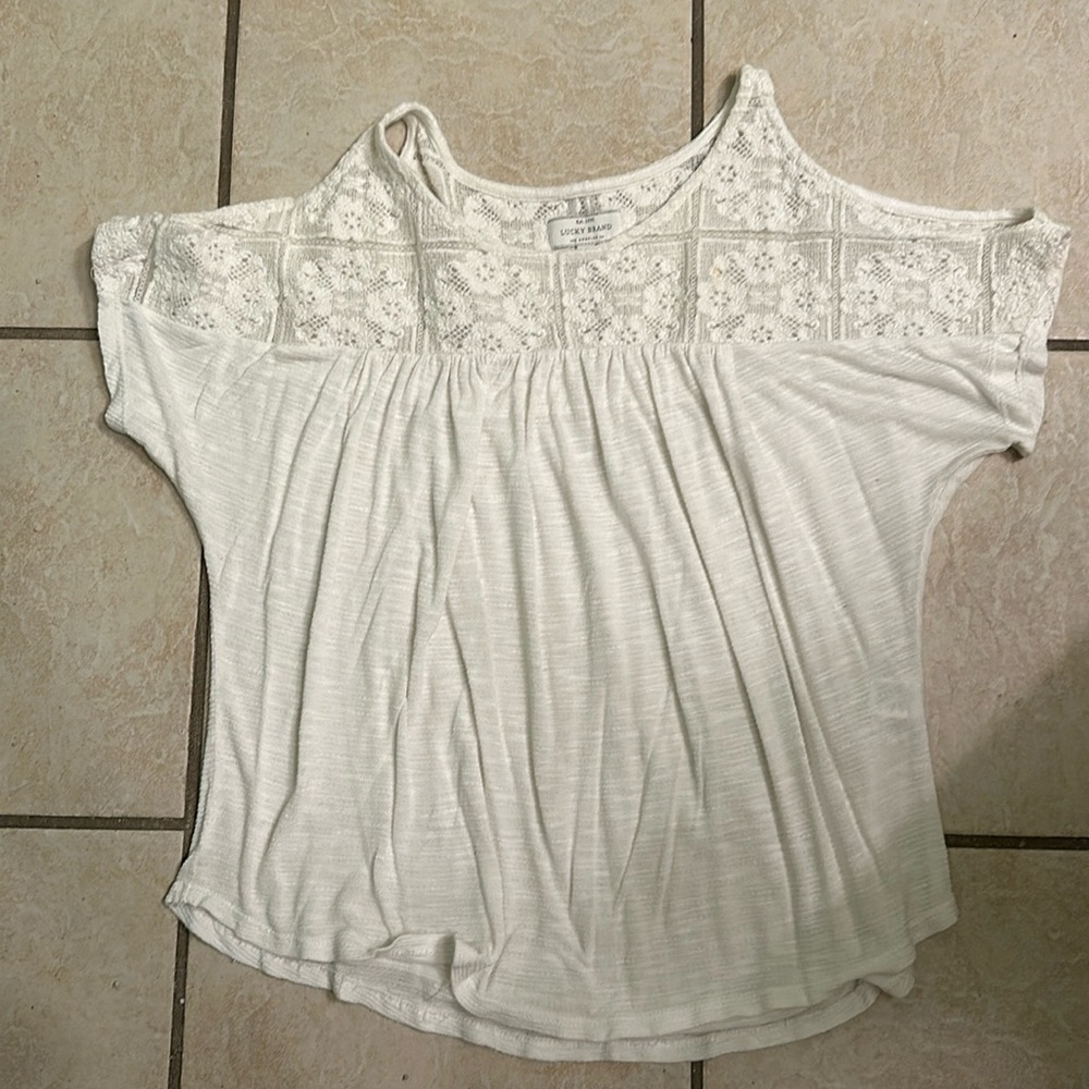 Lucky brand flowy shirt size S with cap sleeve and open shoulder